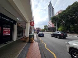 Ah Hood Road (D12), Shop House #610992021